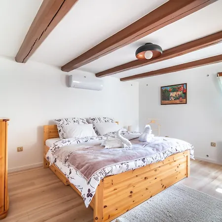 Grand 42 Vendeghaz Holiday home Balatonbereny